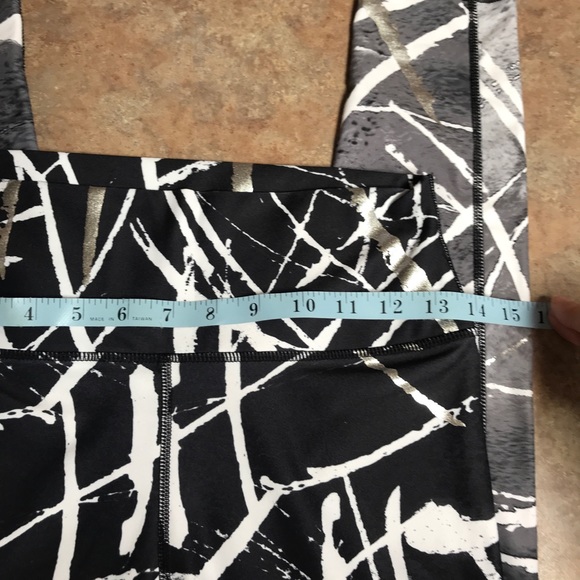 Fabletics black/white/silver high rise leggings - Picture 11 of 12